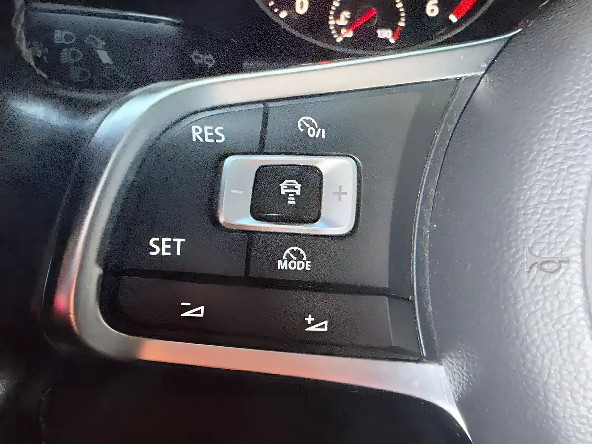 Used 2015 Volkswagen Golf Gtd Grey - Interior and Exterior details 6