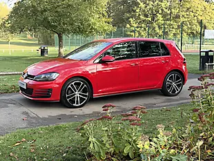 Used 2015 Volkswagen Golf Gtd Red - Interior and Exterior details 4