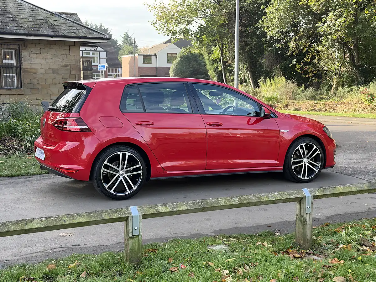 Used 2015 Volkswagen Golf Gtd Red - Interior and Exterior details 8