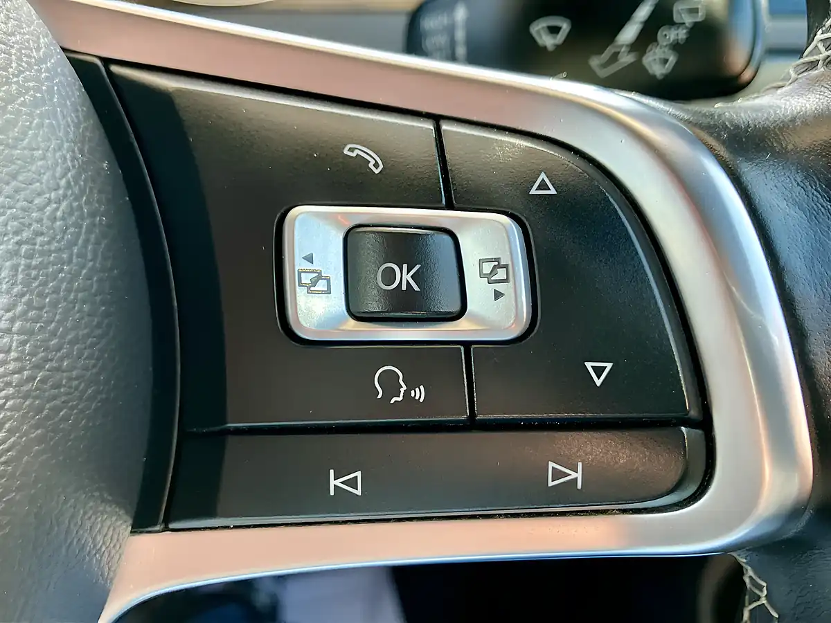 Used 2015 Volkswagen Golf Gtd White - Interior and Exterior details 11