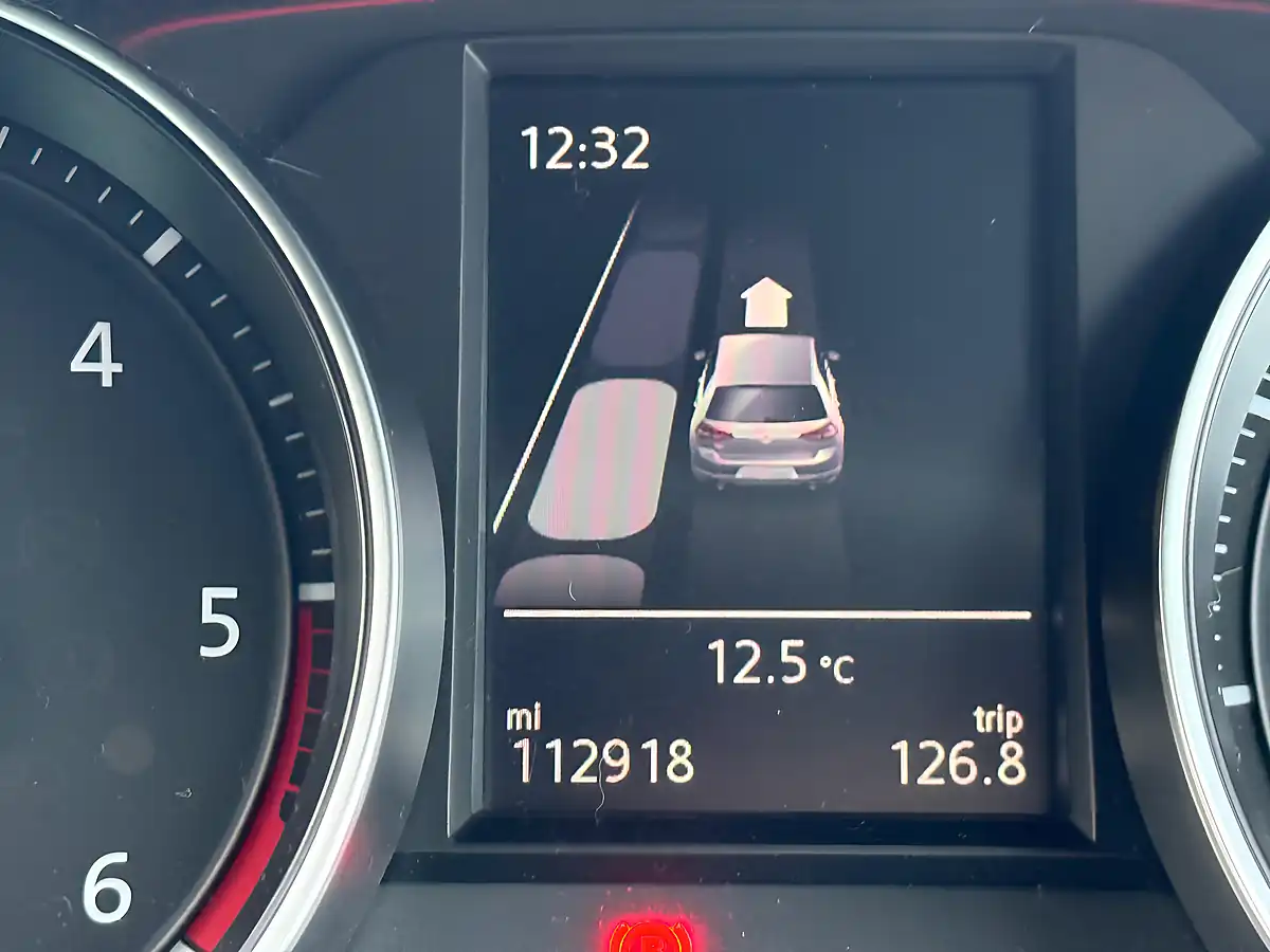 Used 2015 Volkswagen Golf Gtd White - Interior and Exterior details 14