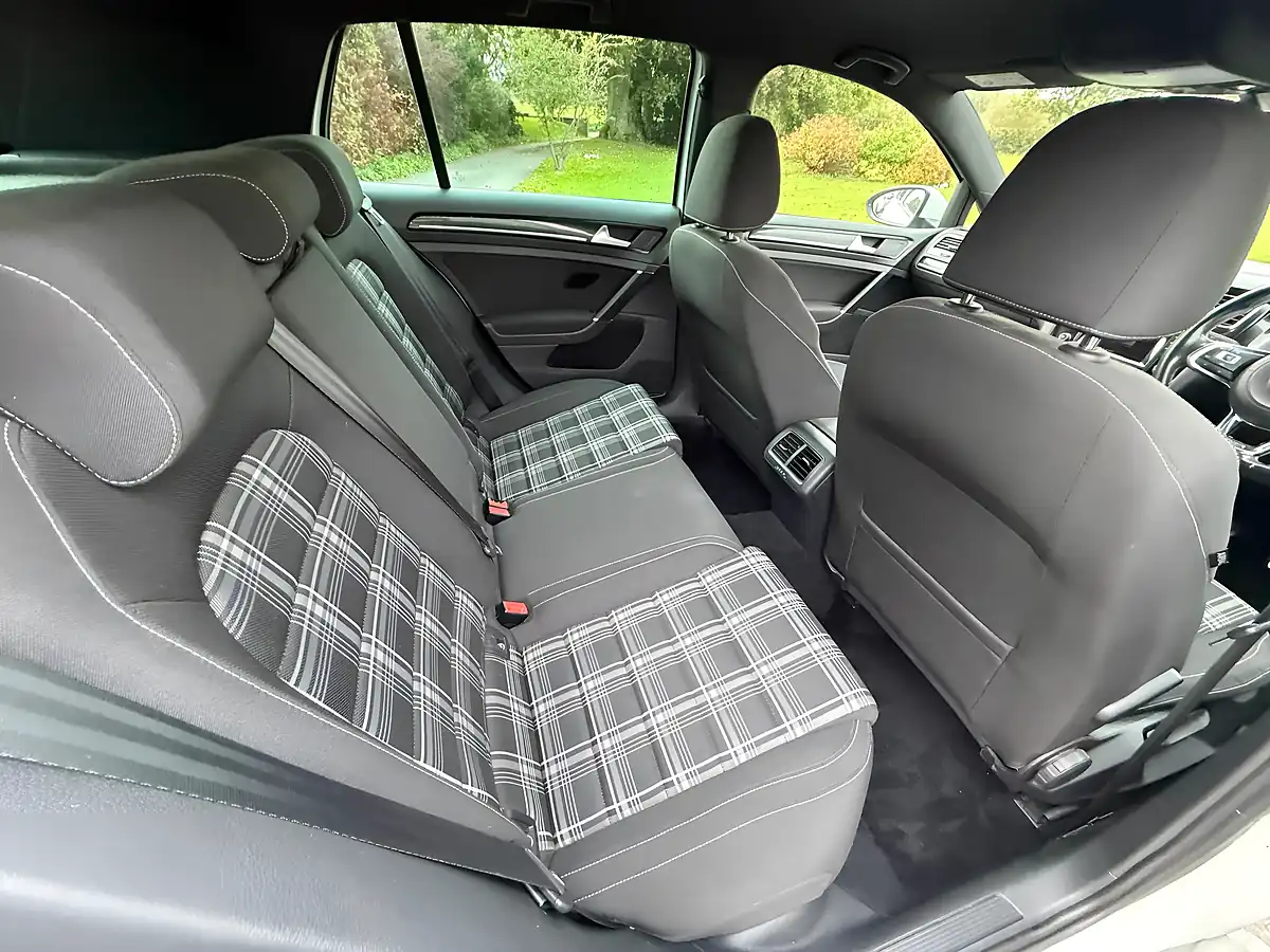 Used 2015 Volkswagen Golf Gtd White - Interior and Exterior details 16