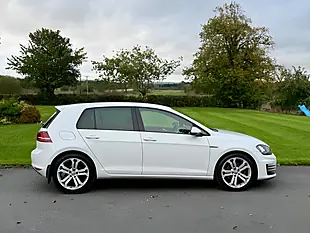 Used 2015 Volkswagen Golf Gtd White - Interior and Exterior details 3