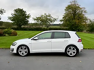 Used 2015 Volkswagen Golf Gtd White - Interior and Exterior details 4