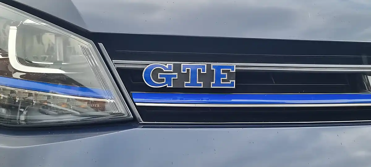 Used 2015 Volkswagen Golf Gte Blue - Interior and Exterior details 10