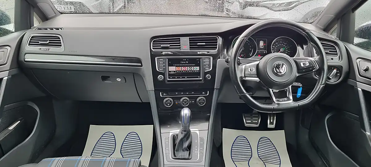 Used 2015 Volkswagen Golf Gte Blue - Interior and Exterior details 18