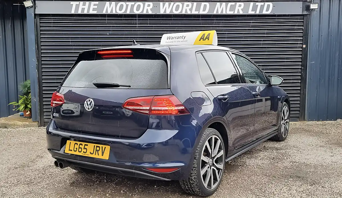 Used 2015 Volkswagen Golf Gte Blue - Interior and Exterior details 4