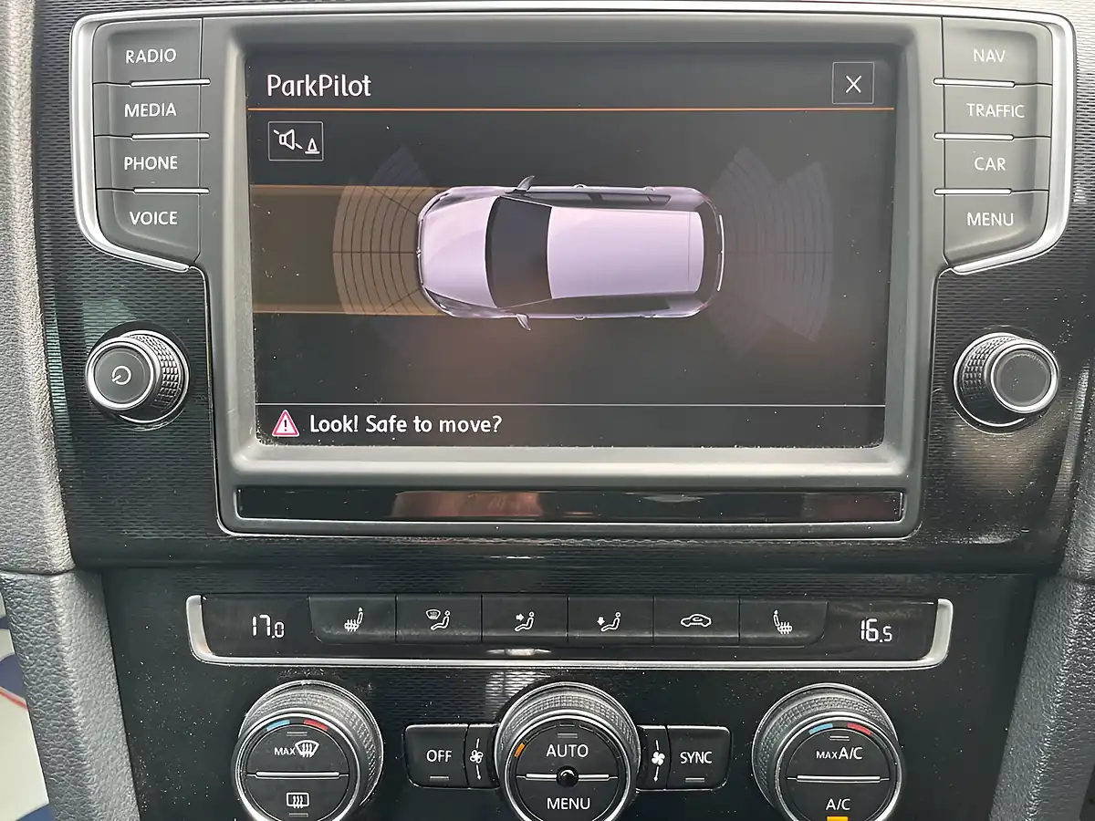 Used 2015 Volkswagen Golf Gte Blue - Interior and Exterior details 14
