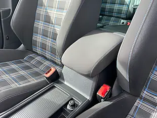 Used 2015 Volkswagen Golf Gte Blue - Interior and Exterior details 16