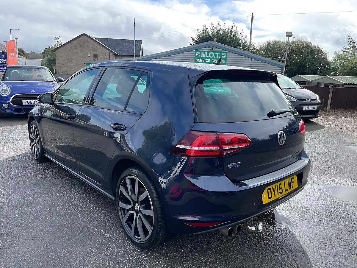 Used 2015 Volkswagen Golf Gte Blue - Interior and Exterior details 6