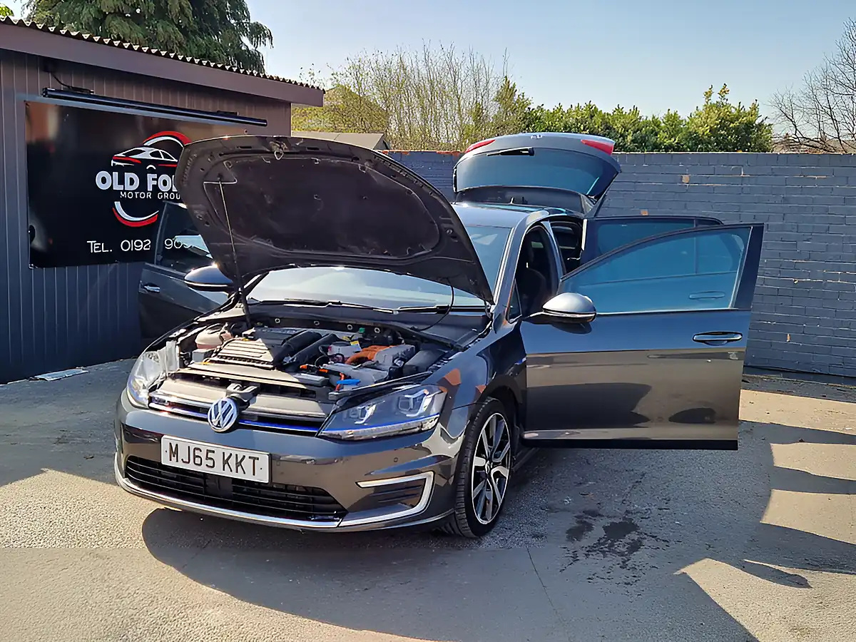 Used 2015 Volkswagen Golf Gte Grey - Interior and Exterior details 10