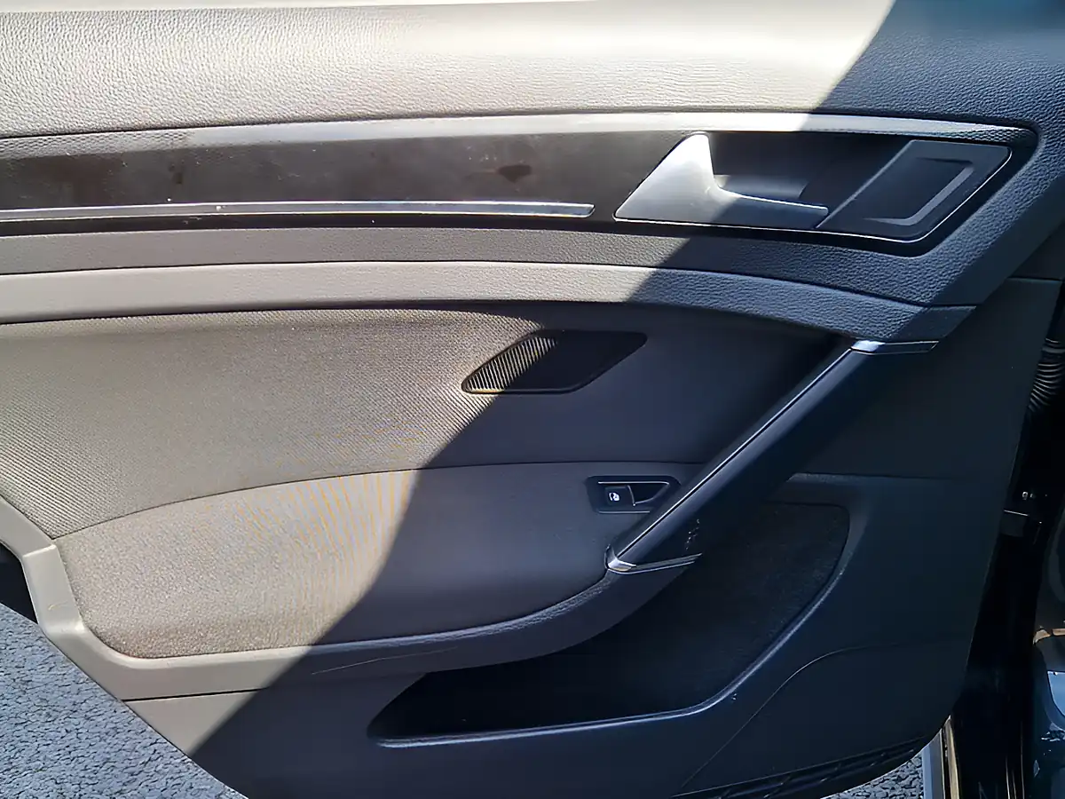 Used 2015 Volkswagen Golf Gte Grey - Interior and Exterior details 17