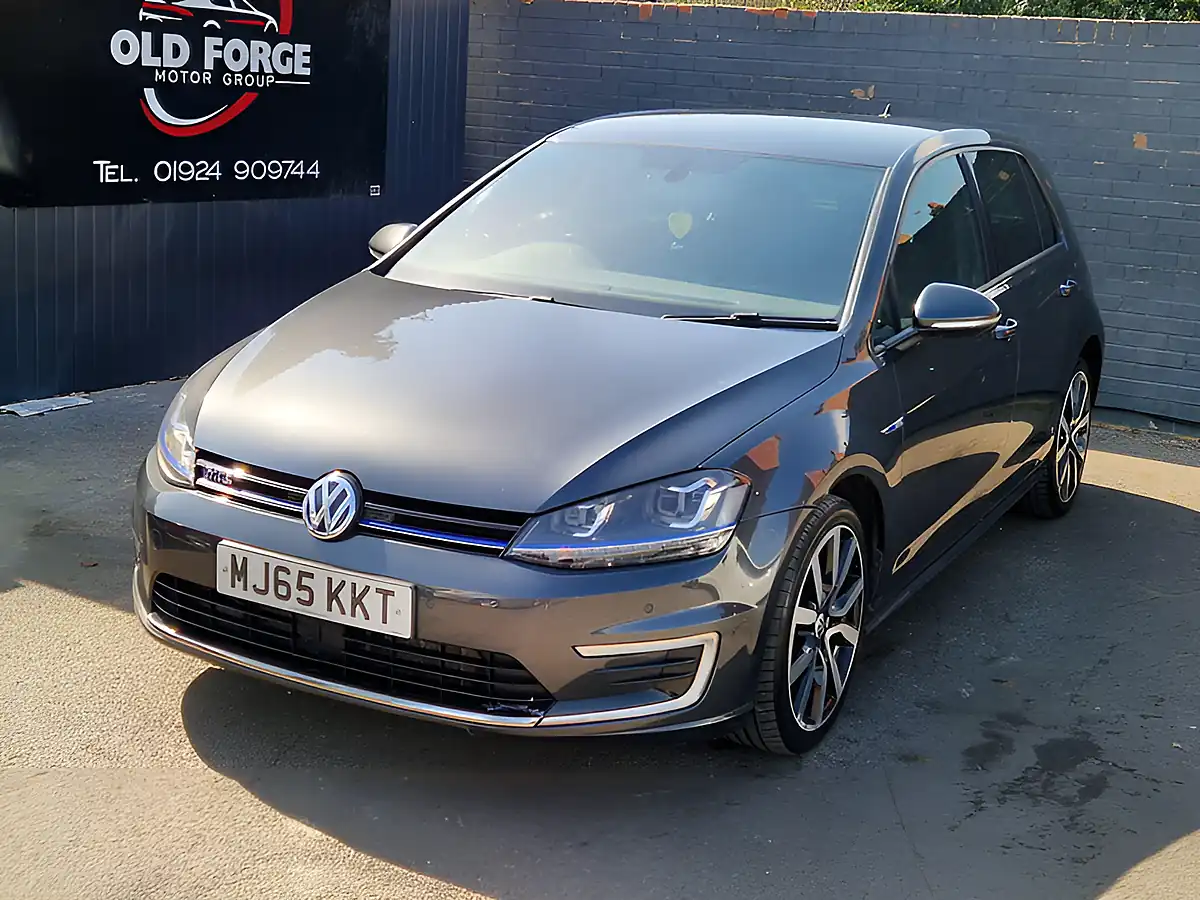 Used 2015 Volkswagen Golf Gte Grey - Interior and Exterior details 4