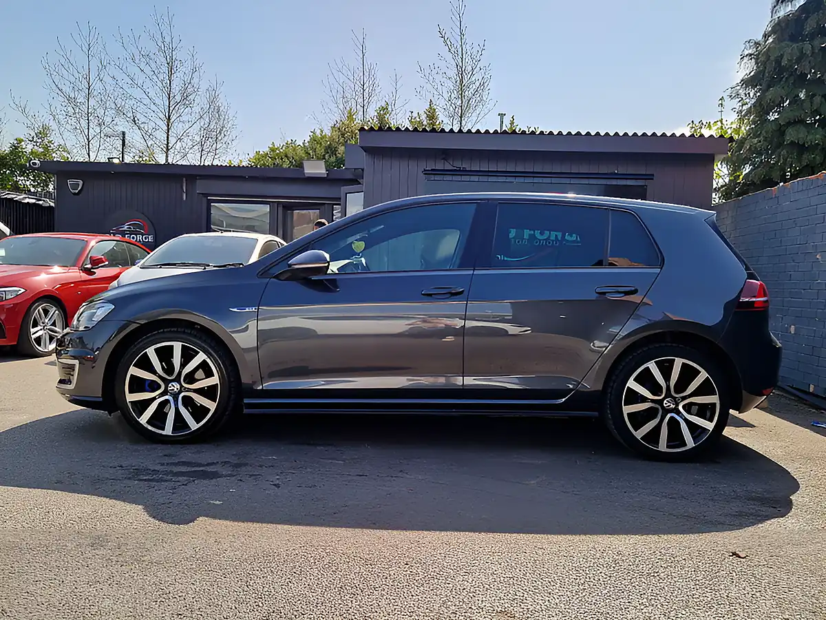 Used 2015 Volkswagen Golf Gte Grey - Interior and Exterior details 5