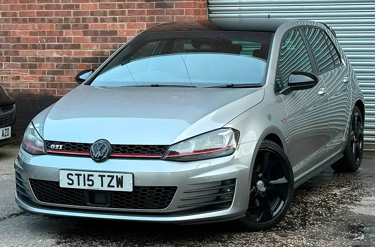 Used 2015 Volkswagen Golf GTI Bluemotion Tech Silver - Interior and Exterior details 11