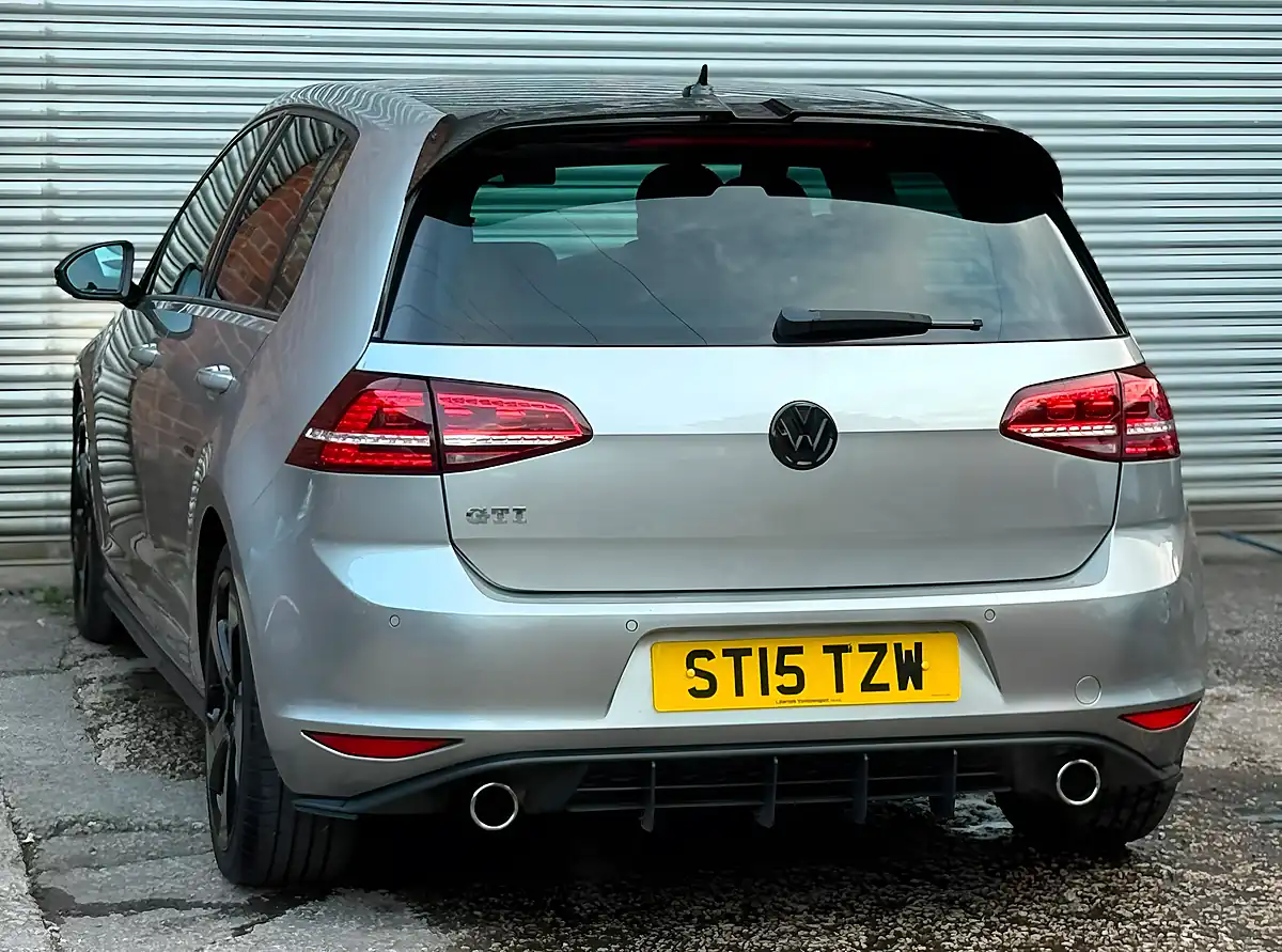 Used 2015 Volkswagen Golf GTI Bluemotion Tech Silver - Interior and Exterior details 16