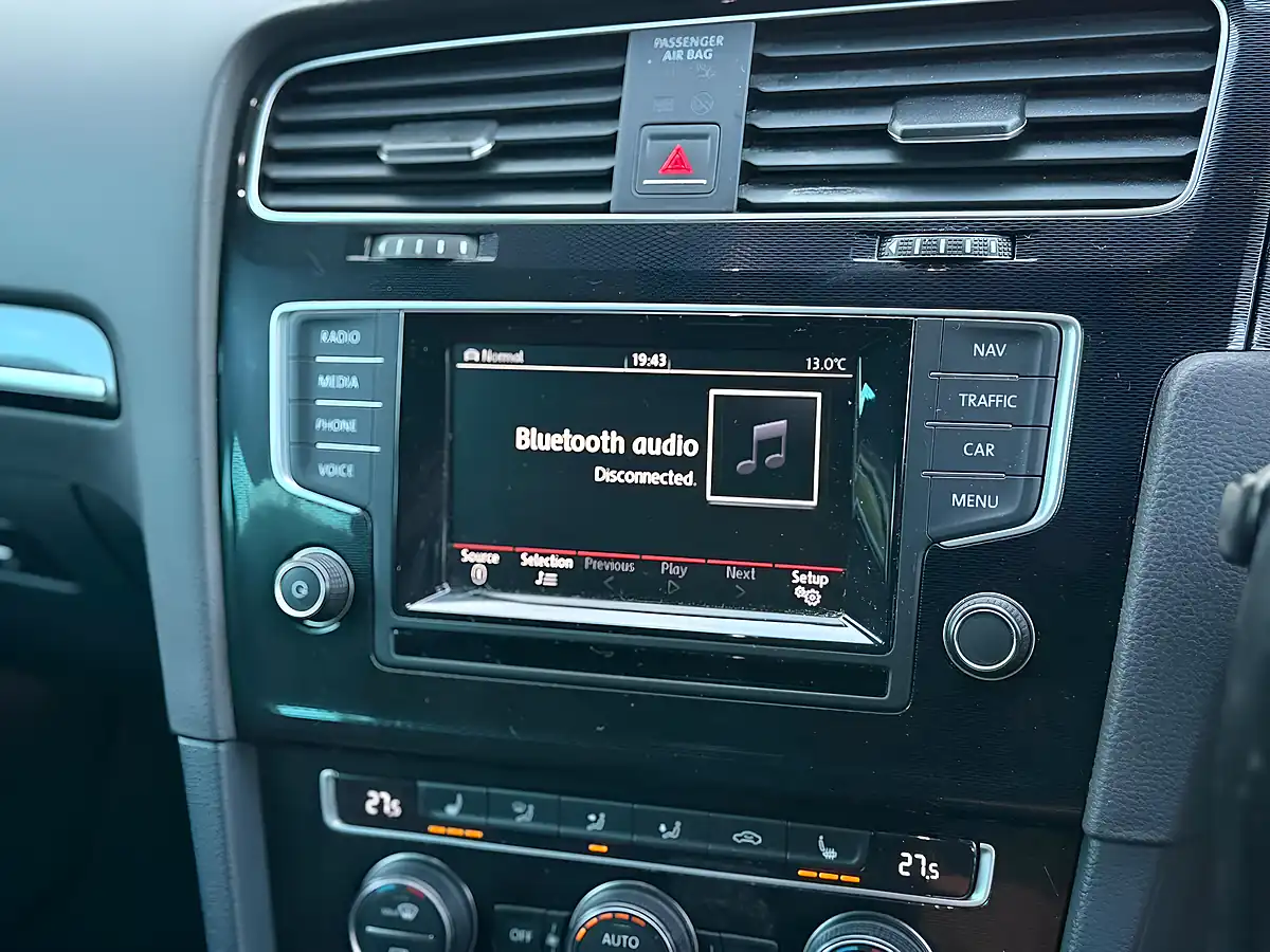 Used 2015 Volkswagen Golf GTI Bluemotion Tech Silver - Interior and Exterior details 19