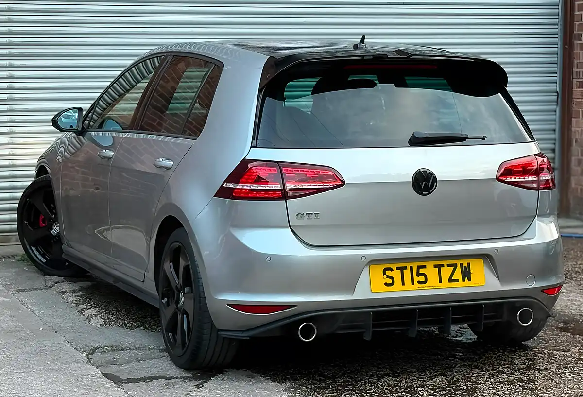 Used 2015 Volkswagen Golf GTI Bluemotion Tech Silver - Interior and Exterior details 5