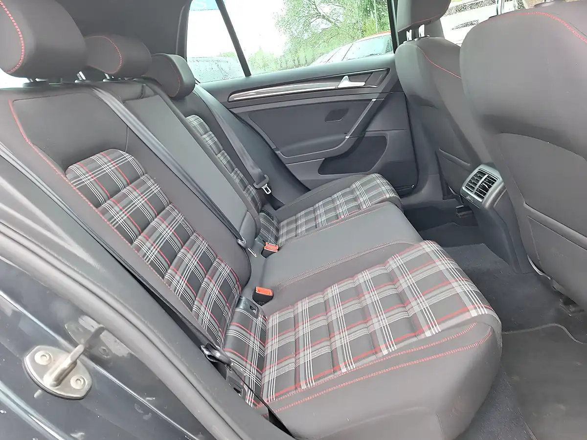 Used 2015 Volkswagen Golf GTI Grey - Interior and Exterior details 12