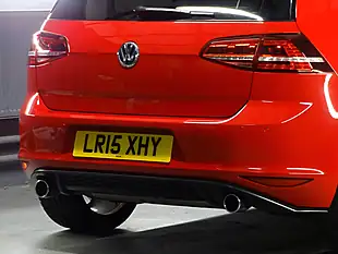Used 2015 Volkswagen Golf GTI Red - Interior and Exterior details 12