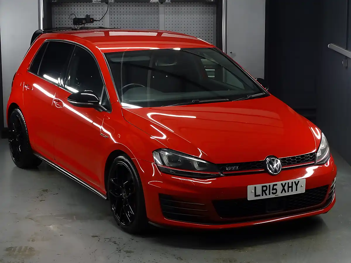 Used 2015 Volkswagen Golf GTI Red - Interior and Exterior details 3