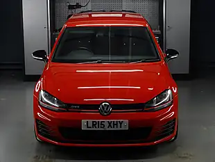 Used 2015 Volkswagen Golf GTI Red - Interior and Exterior details 7