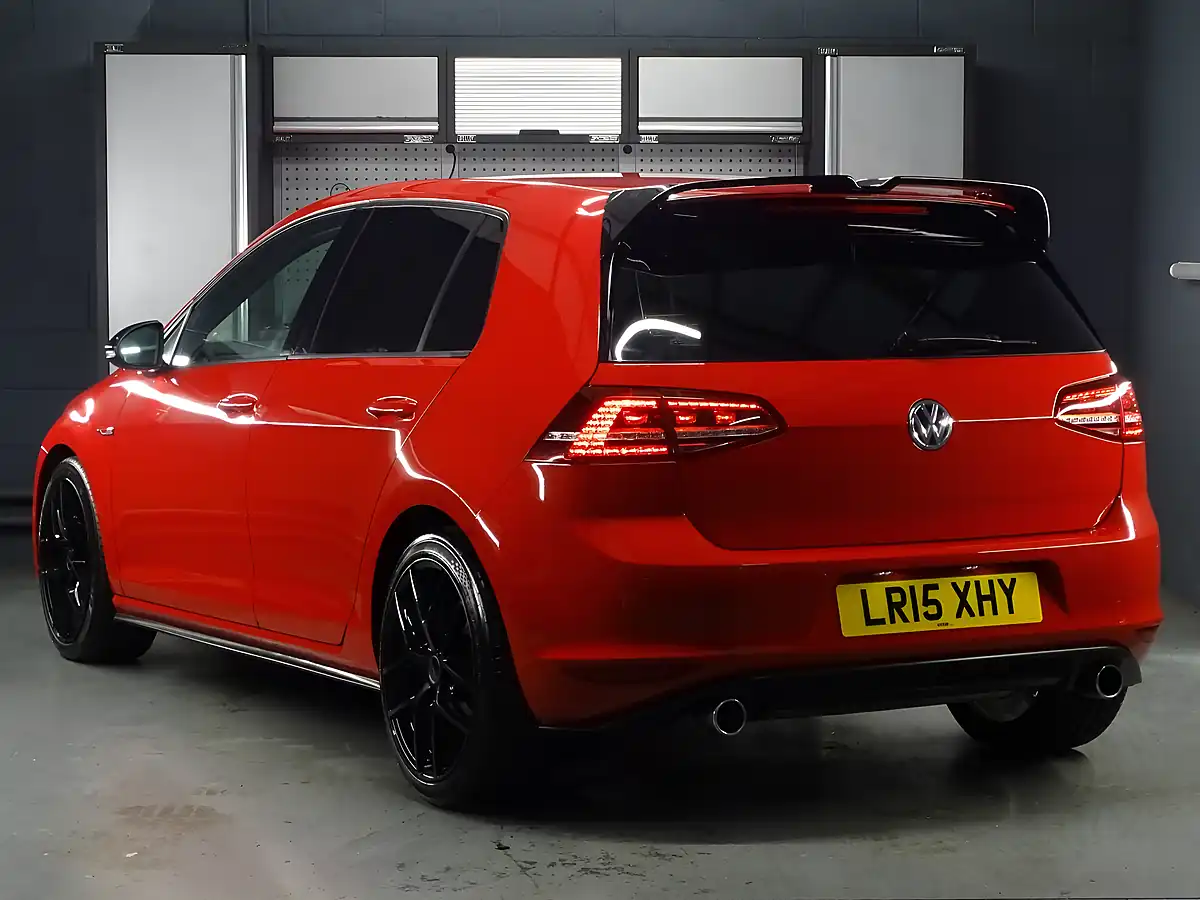 Used 2015 Volkswagen Golf GTI Red - Interior and Exterior details 9