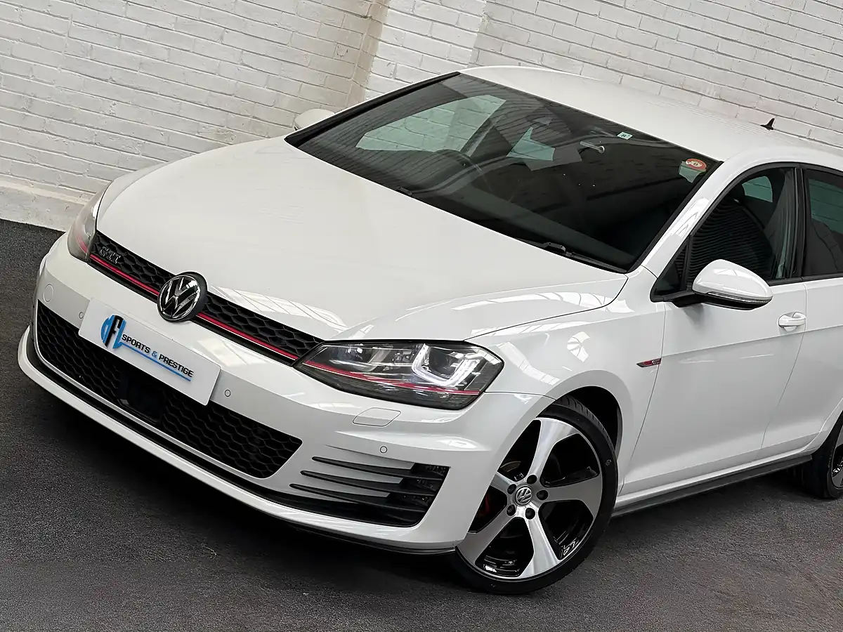 Used 2015 Volkswagen Golf GTI White - Interior and Exterior details 13
