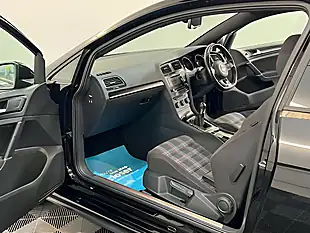 Used 2015 Volkswagen Golf Launch Black - Interior and Exterior details 15