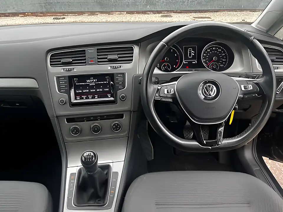 Used 2015 Volkswagen Golf Match Black - Interior and Exterior details 13