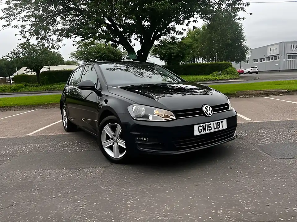 Used 2015 Volkswagen Golf Match Black - Interior and Exterior details 5
