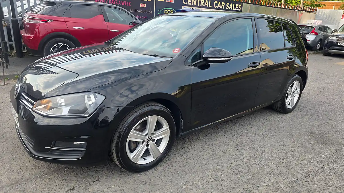 Used 2015 Volkswagen Golf Match Black - Interior and Exterior details 11