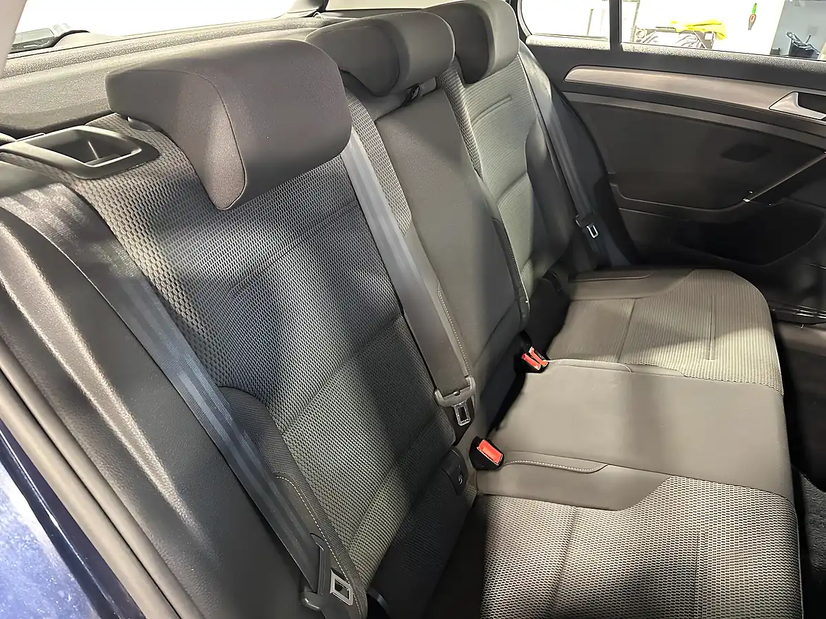 Used 2015 Volkswagen Golf Match Blue - Interior and Exterior details 13