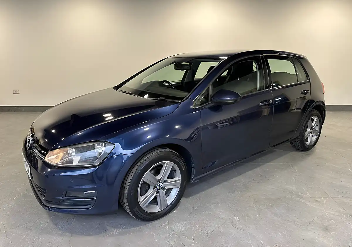 Used 2015 Volkswagen Golf Match Blue - Interior and Exterior details 7