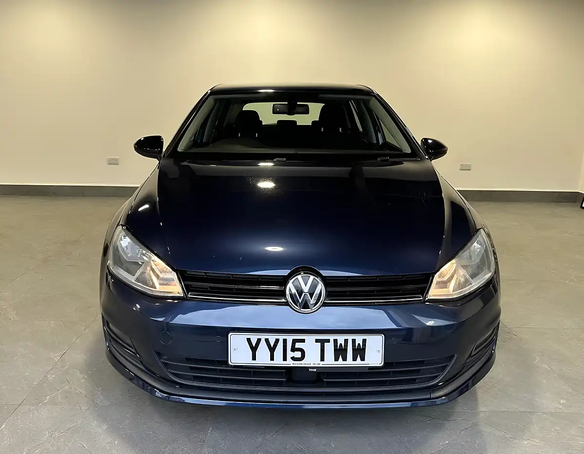 Used 2015 Volkswagen Golf Match Blue - Interior and Exterior details 8