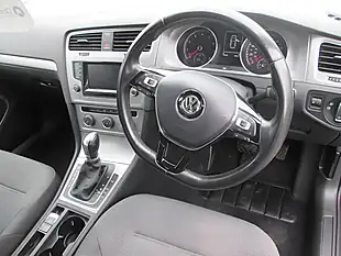 Used 2015 Volkswagen Golf Match Blue - Interior and Exterior details 7