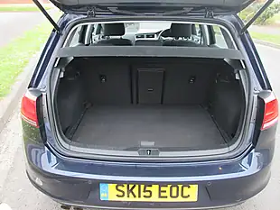 Used 2015 Volkswagen Golf Match Blue - Interior and Exterior details 9