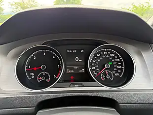 Used 2015 Volkswagen Golf Match Blue - Interior and Exterior details 20