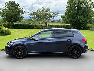 Used 2015 Volkswagen Golf Match Blue - Interior and Exterior details 5