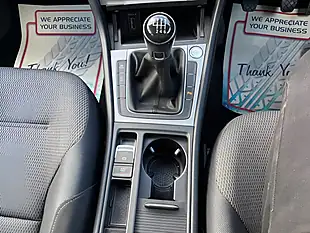 Used 2015 Volkswagen Golf Match Blue - Interior and Exterior details 15