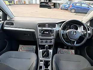 Used 2015 Volkswagen Golf Match Blue - Interior and Exterior details 17