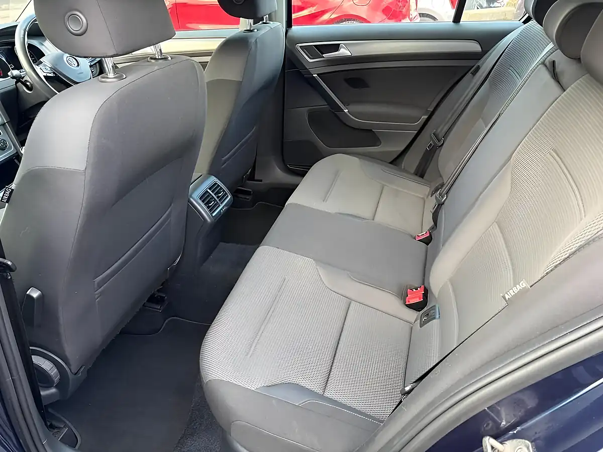 Used 2015 Volkswagen Golf Match Blue - Interior and Exterior details 18