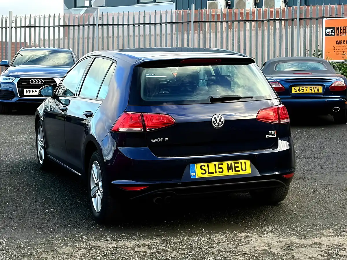 Used 2015 Volkswagen Golf Match Blue - Interior and Exterior details 9