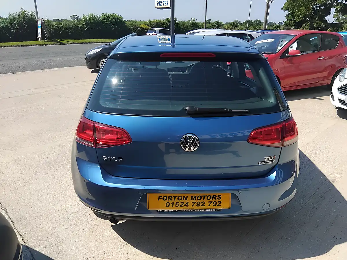 Used 2015 Volkswagen Golf Match Blue - Interior and Exterior details 10