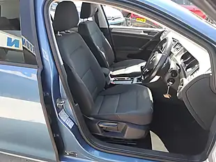 Used 2015 Volkswagen Golf Match Blue - Interior and Exterior details 12