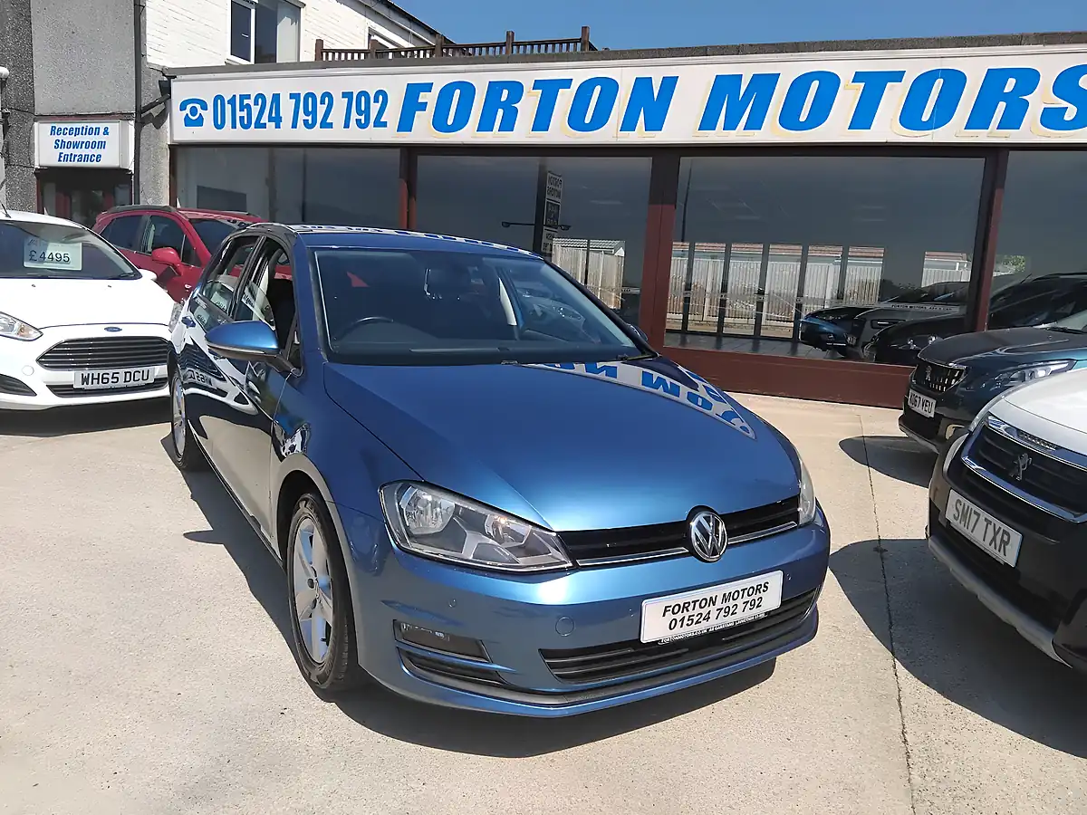 Used 2015 Volkswagen Golf Match Blue - Interior and Exterior details 2