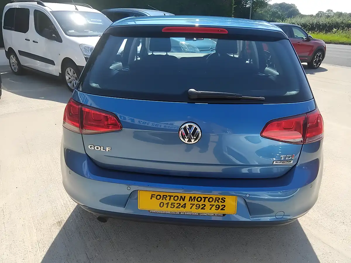 Used 2015 Volkswagen Golf Match Blue - Interior and Exterior details 6
