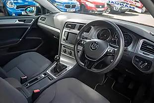 Used 2015 Volkswagen Golf Match Bluemotion Tech Deep Black Pearl - Interior and Exterior details 2