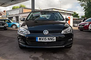 Used 2015 Volkswagen Golf Match Bluemotion Tech Deep Black Pearl - Interior and Exterior details 3