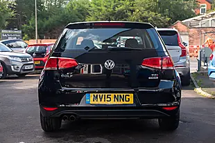 Used 2015 Volkswagen Golf Match Bluemotion Tech Deep Black Pearl - Interior and Exterior details 7